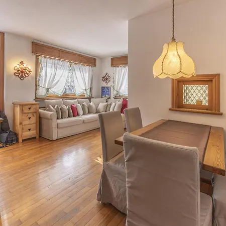 Casa Punta Nera 1, Immersa Nella Natura A Cortina D Ampezzo Apartman