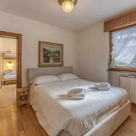 Casa Punta Nera 1, Immersa Nella Natura A Cortina D Ampezzo Apartman *